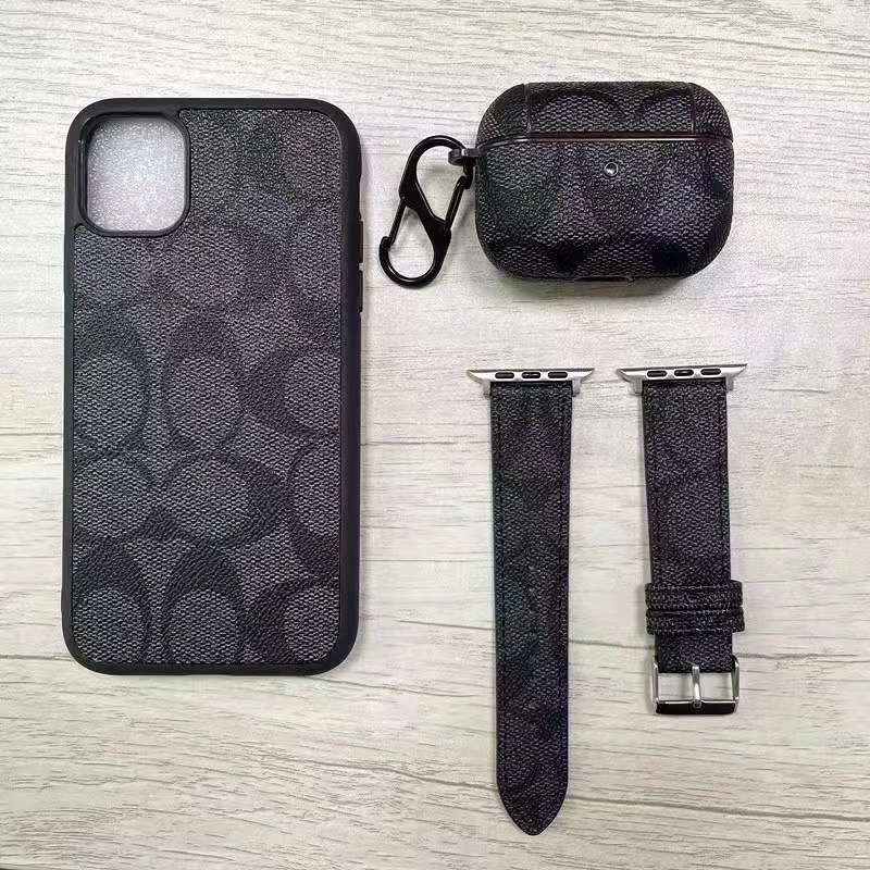 Coach suits 01